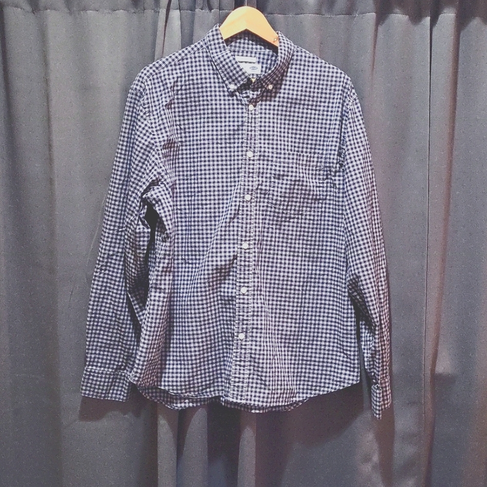 OLD NAVY MEN'S BLUE AND GRAY CHECKERED SHIRT. XL
